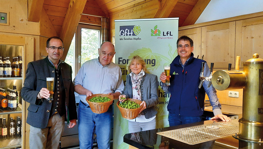 Group photo of the authors of this article (from left to right): Walter König, Dr. Klaus Kammhuber, Dr. Elisabeth Seigner and Anton Lutz