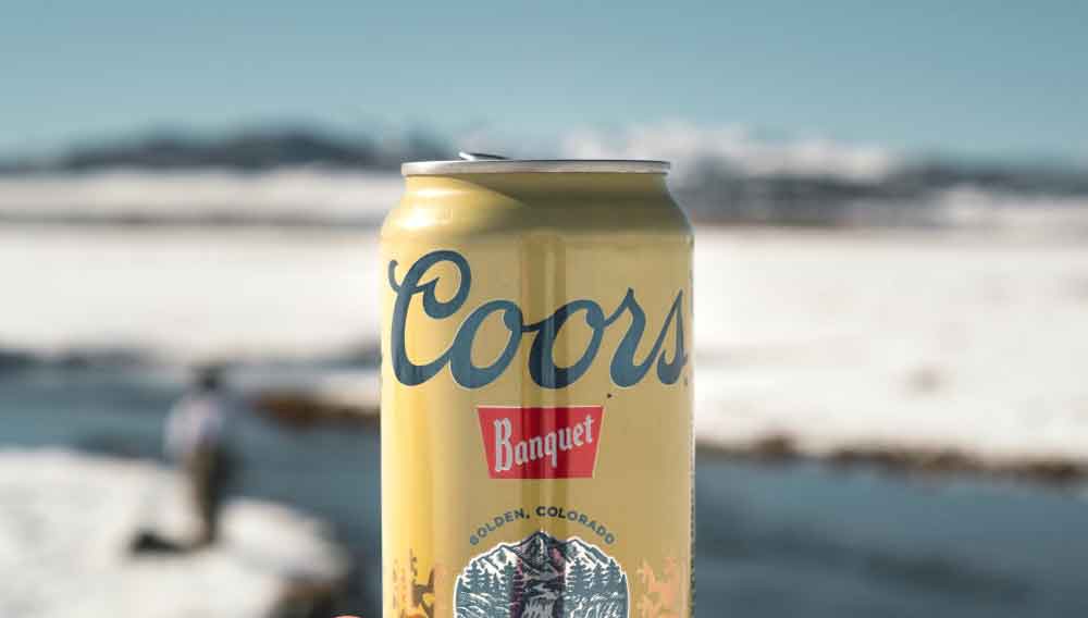 Beer can from Coors Brewery (Photo: Jeremy Bishop, Unsplash)