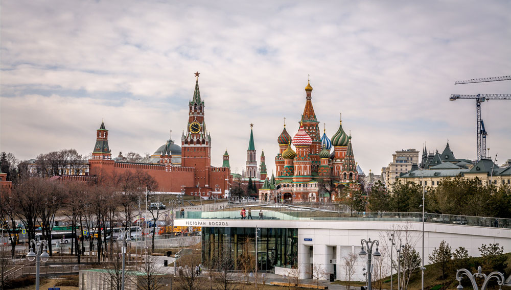 View of Moscow and the onion domes of Saint Basil's cathedral (Photo: Ivan Lopatin on Unsplash)