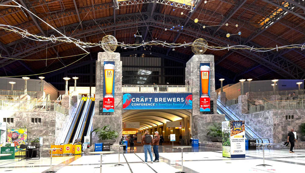 The entrance to the Craft Brewers Conference & BrewExpo America 2006 at the Pennsylvania Convention Center (Image: Nancy McGreger)