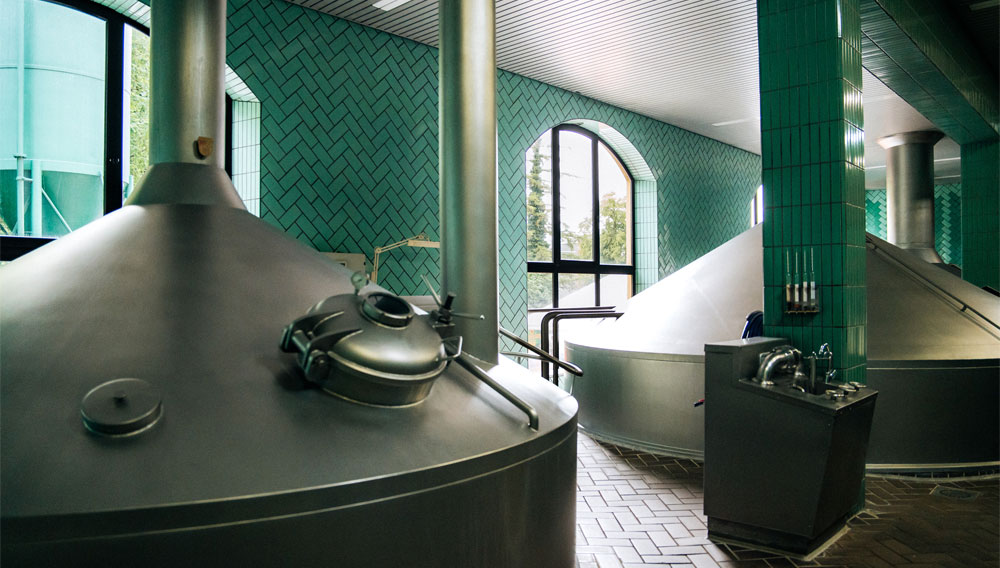 Automatic evaluation of product loss in a brewery