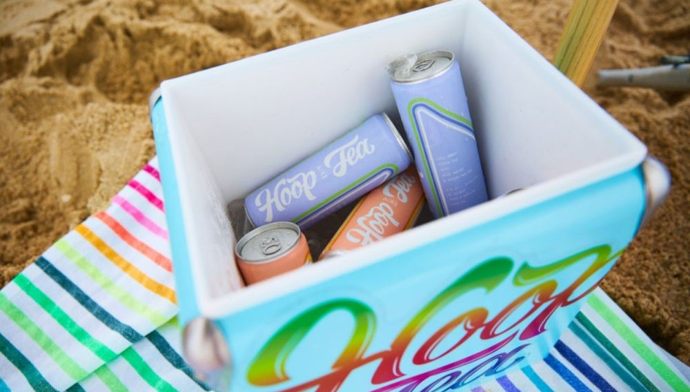 Picnic blanket and cool bag with Hoop Tea cans (Photo: Anheuser-Busch)