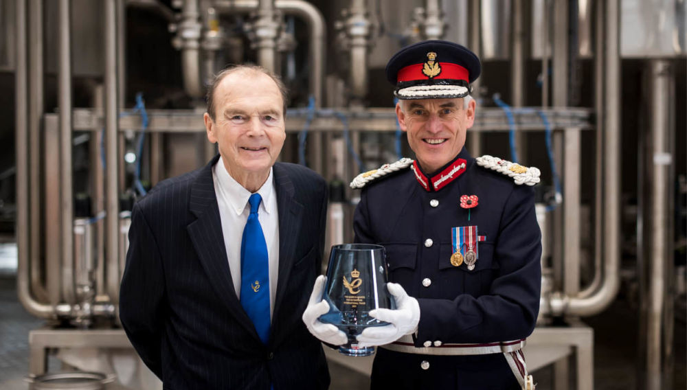 Bruce Turner MBE receiving the Queen’s Award for Enterprise from Roderick Urquhart, Lord Lieutenant of East Lothian at PureMalt Products on Friday 5th November 2021 (Photo: Puremalt)