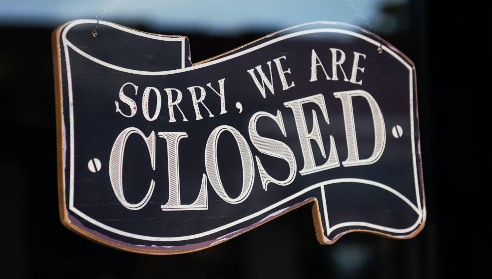 “Sorry, we are closed”-sign (Photo: Tim Mossholder on Unsplash)