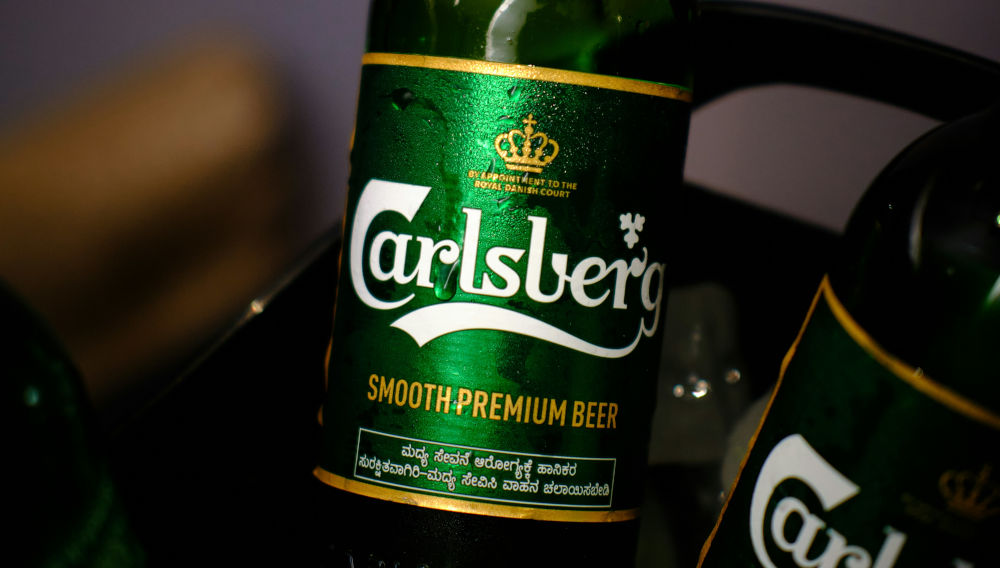 Carlsberg-Flasche (Foto: Himanshu Choudhary auf Unsplash)
