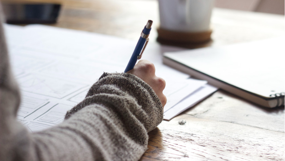 Desk (Picture: Green Chameleon on Unsplash)