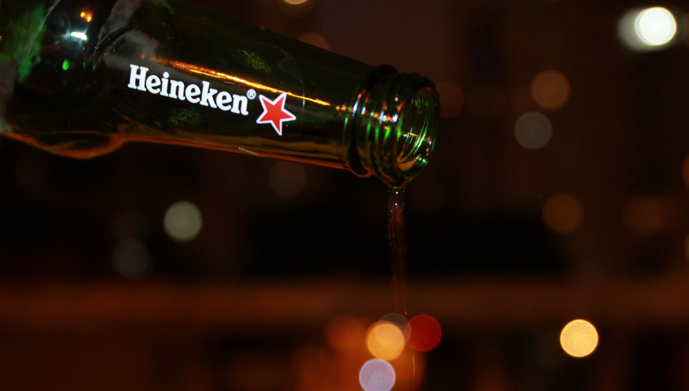 Heineken (Luis Desiro on Unsplash)