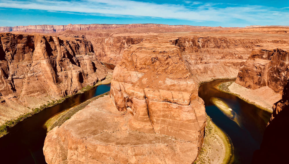 Birdseye shoot of Horseshoe Bend, Arizona (Photo by Daniel Vargas on Unsplash)