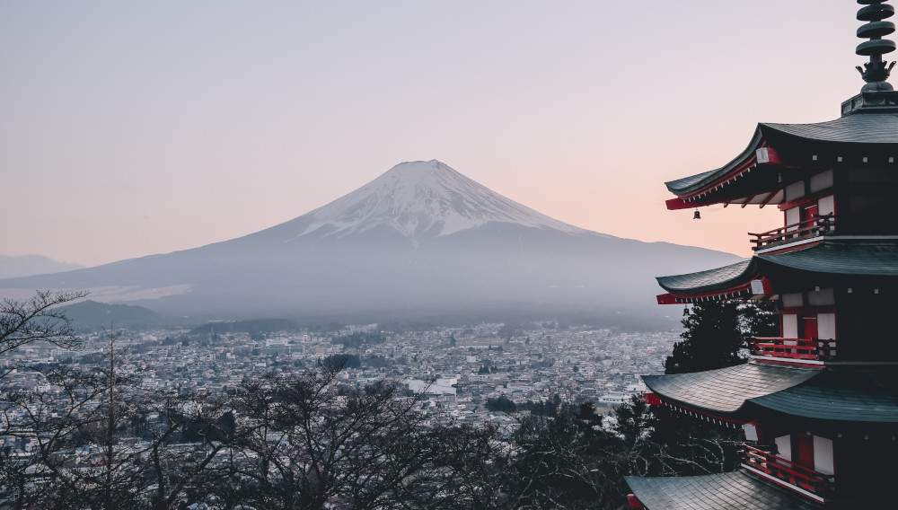Fuji in Japan (Photo: Manuel Cosention on Unsplash)