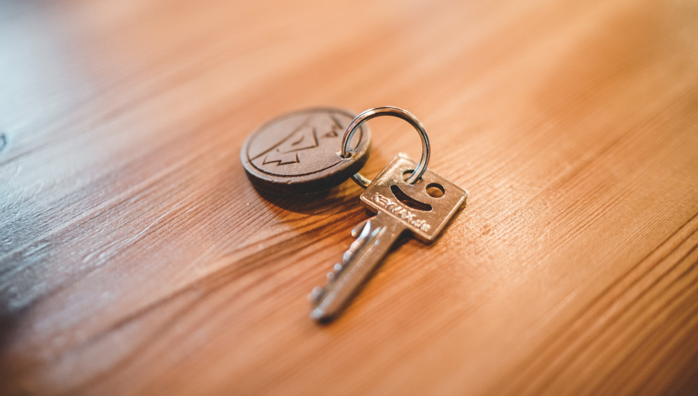 Key (Photo: Zan, Unsplash)