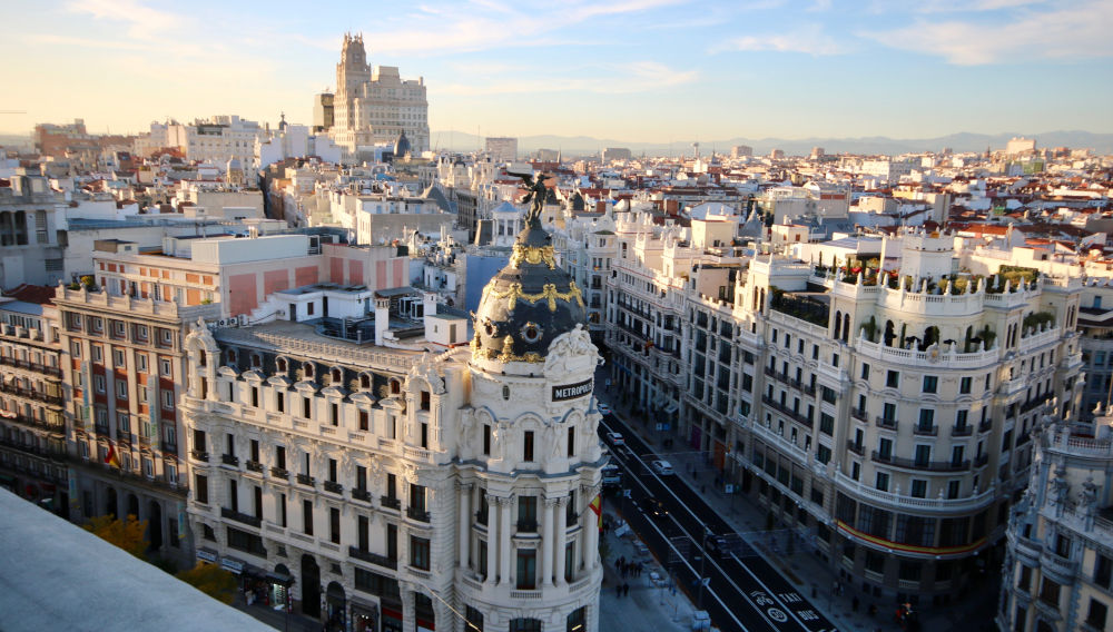 Street view from above, Madrid, Spain (Photo by Jorge Fernández Salas on Unsplash)