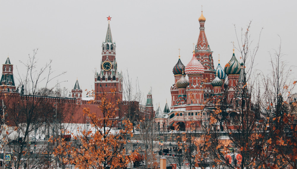 View of St. Basil Cathedral, Moscow, Russia, with its onion domes (Photo: Michael Parulava on unsplash)