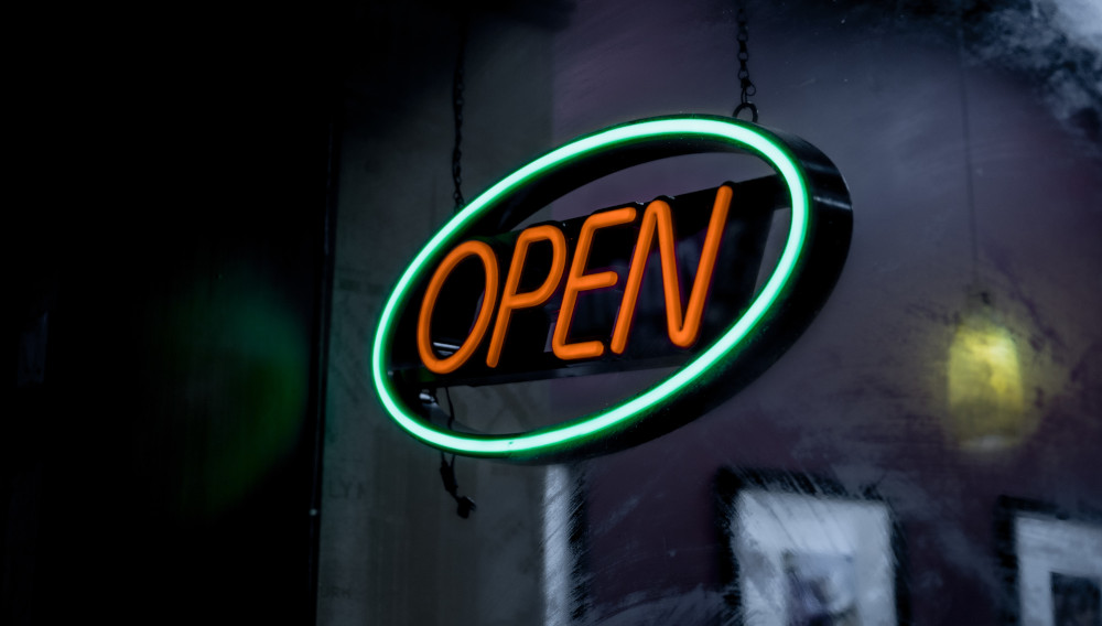 neon sign open (Photo: Prateek Katyal, Unsplash)