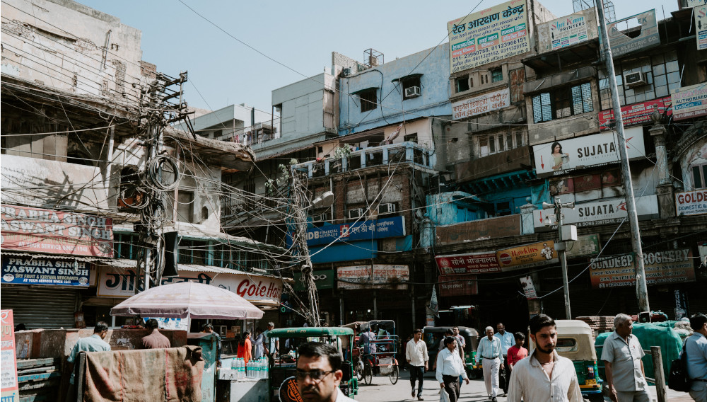 street scene in India (Photo: Annie Spratt, Unsplash)