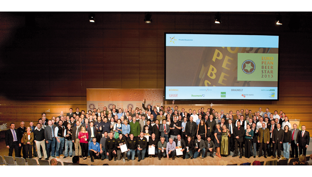 Ein Großteil der Medaillengewinner des European Beer Star 2013 ist nach München gekommen