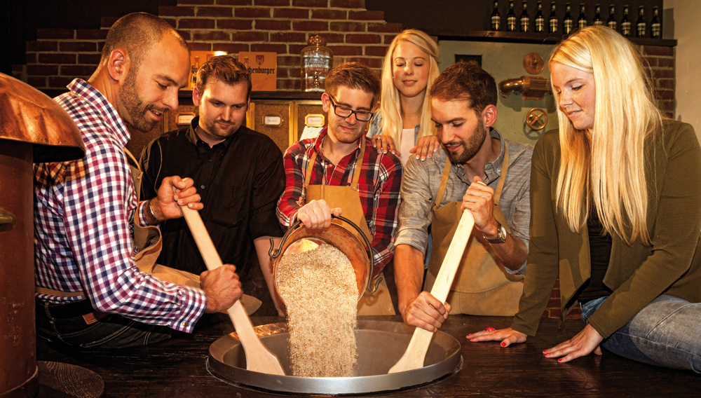 In der Brau-Werkstatt kann man für einen Tag zum Brauer werden