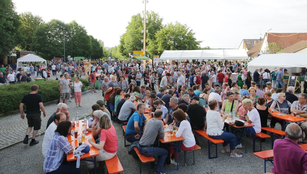 Für das leibliche Wohl der Gäste beim Hallertauer Bierfestival war bestens gesorgt (Foto: Lehmann/Hallertauer Bierfestival)