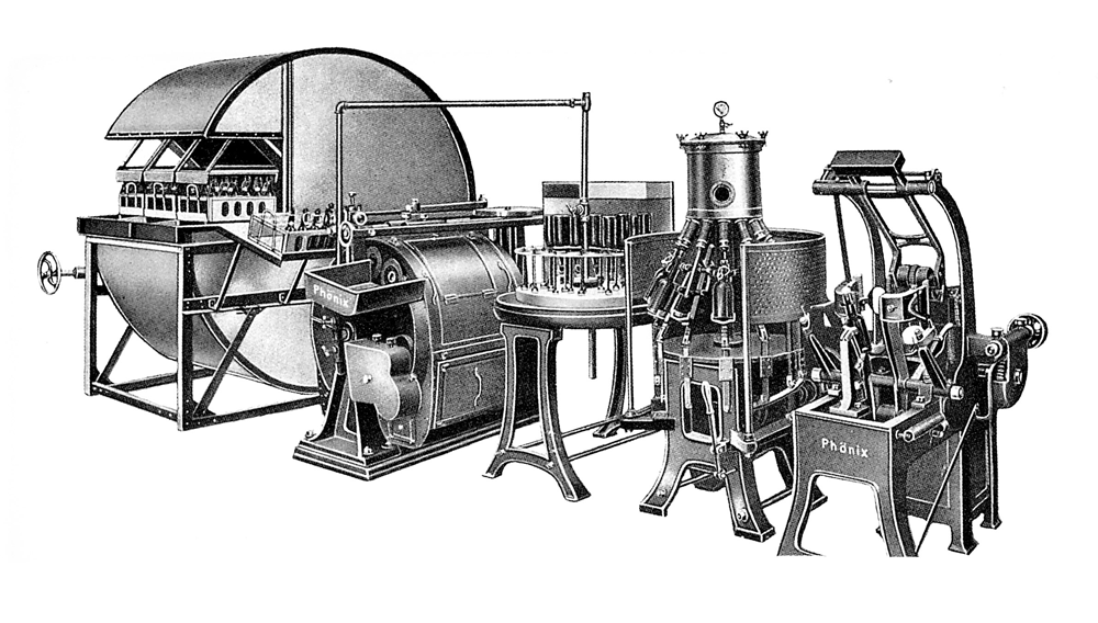 Nova Practica: Eine der frühen Flaschenkellereianlagen mit Flaschenbürstanlage von Holstein & Kappert und der „Nova Practica“-Weichmaschine (Foto: KHS-Gruppe)