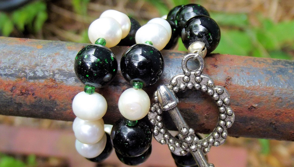 Dunkelgrüne Akoya-Perlen, Foto: Sheilovealways auf Pixabay