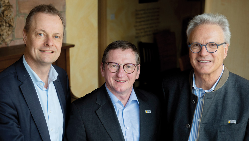 Von links: Axel Stauder, ehemaliger Präsident; Jürgen Keipp, Geschäftsführer; Herbert Zötler, neuer Präsident (Foto: Björn Friedrich)