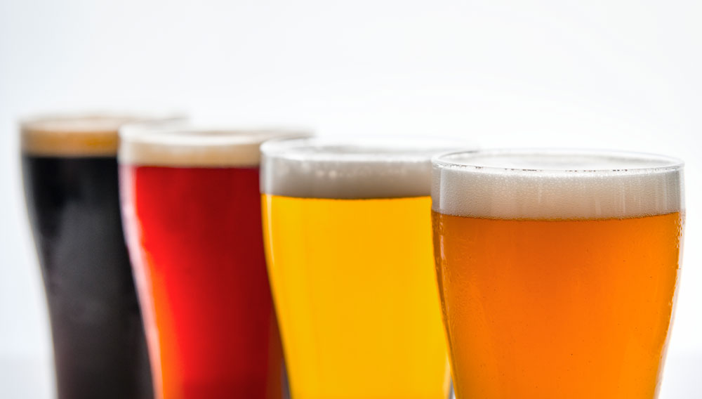 Biergläser mit verschiedenen Biersorten (Foto: CC0/rawpixel.com)