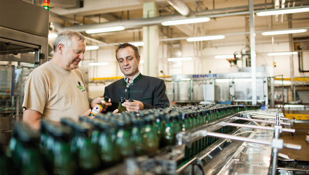 Nach über 20 Jahren nimmt die Mohrenbrauerei PET-Flaschen aus dem Sortiment. (Foto: Mohrenbrauerei/Darko Todorovic)