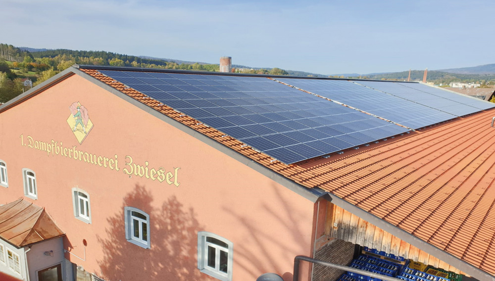 Die neue Photovoltaikanlage der 1. Dampfbierbrauerei Zwiesel (2020)