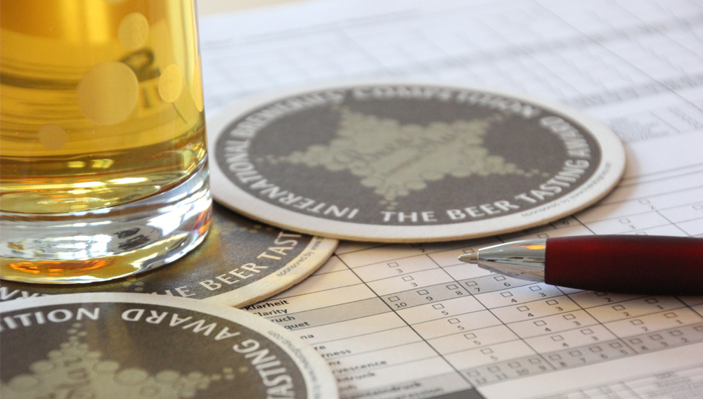 Bewertungsbogen und Bierdeckel des European Beer Star