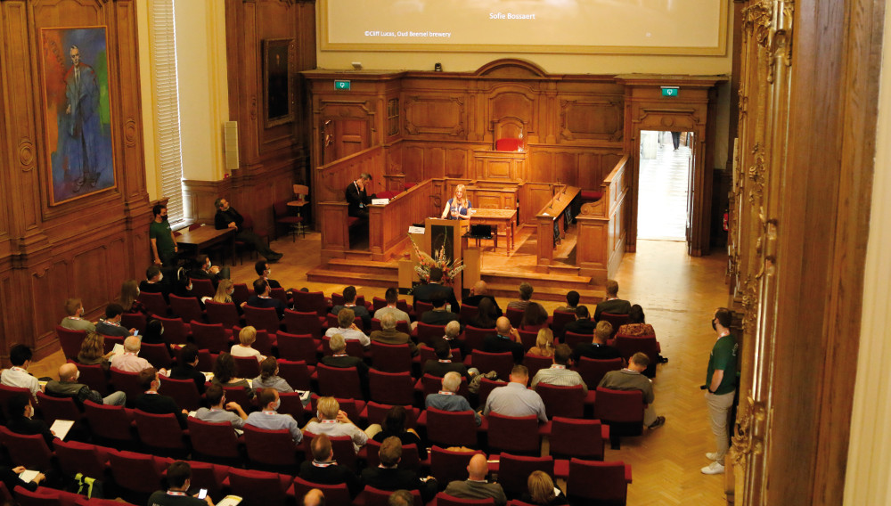 Die Vorträge im altehrwürdigen Hörsaal der KU Leuven