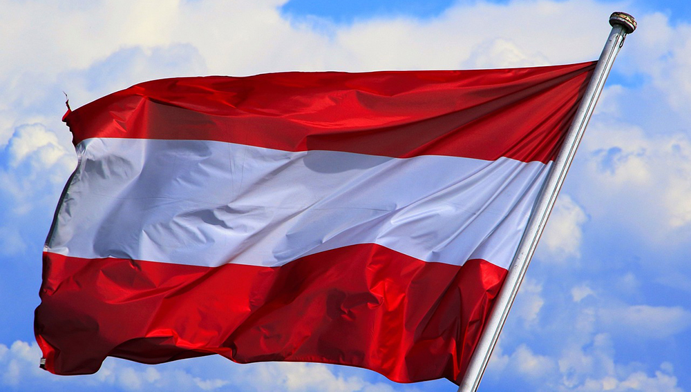 Flagge von Österreich (Foto: Jürgen Sieber auf Pixabay)