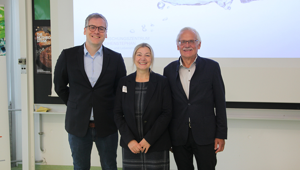 Prof. Martina Gastl, Dr. Karl Glas (re.) und Prof. Stephen Schrettl beim Wasserseminar 2024