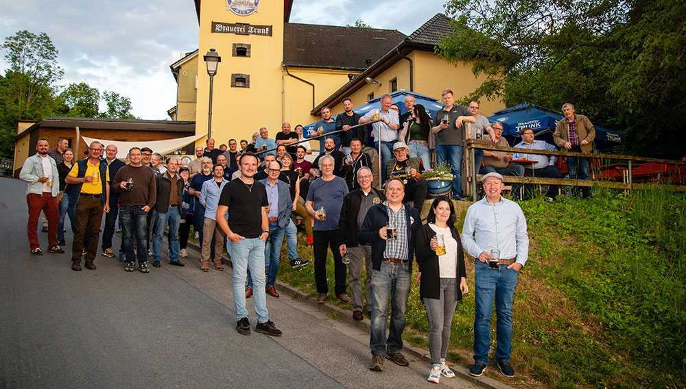 Braumeisterstammtisch besucht Brauerei Trunk Die Gäste des Braumeisterstammtisch Bamberg und Umland vor der Brauerei Trunk