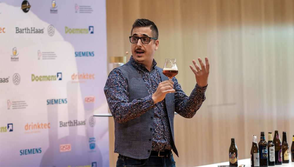 Giuliano Genoni bei seiner Präsentation 2022 (Foto: Doemens)