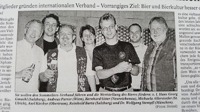 Schwarz-weiß-Bild eines Zeitungsartikels anlässlich der Gründung des Verbands der Diplom Biersommeliers im Juni 2005 Schwarz-weiß-Bild eines Zeitungsartikels anlässlich der Gründung des Verbands der Diplom Biersommeliers im Juni 2005