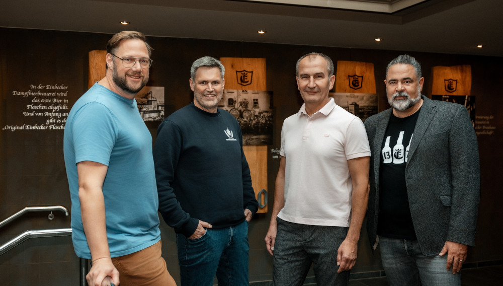 v.li.: Marketing- und Vertriebs-Direktor Thorsten Husmann, der technische Leiter Christoph Benseler, der kaufmännische Leiter Andrej März und Vorstand Marc Kerger (Foto: Florian Spieker Fotografie)